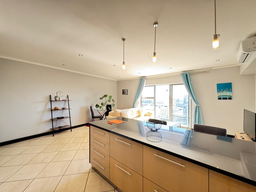 1 Bedroom Property for Sale in Cape Town City Centre Western Cape